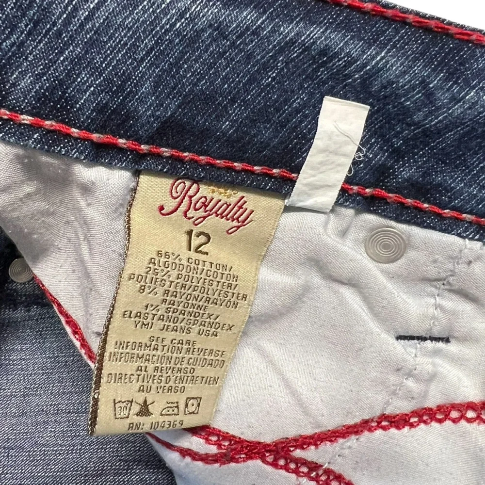 Royalty - Women’s Embroidered Rhinestone Embellished Crop Jeans Sz 12 - Picture 4 of 7